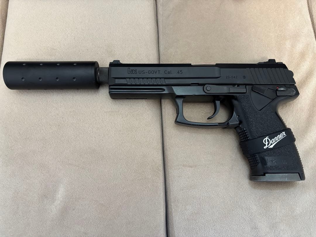 東京マルイ　SOCOM MK23 ［ロングバレルカスタム］サプレッサー付き