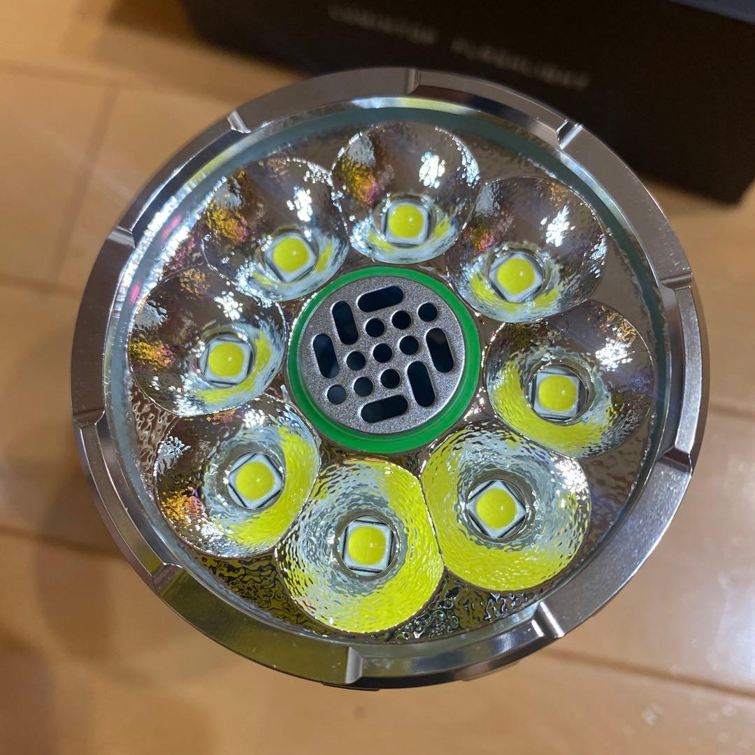 LUMINTOP MACH 46950 23,000ルーメン 懐中電灯