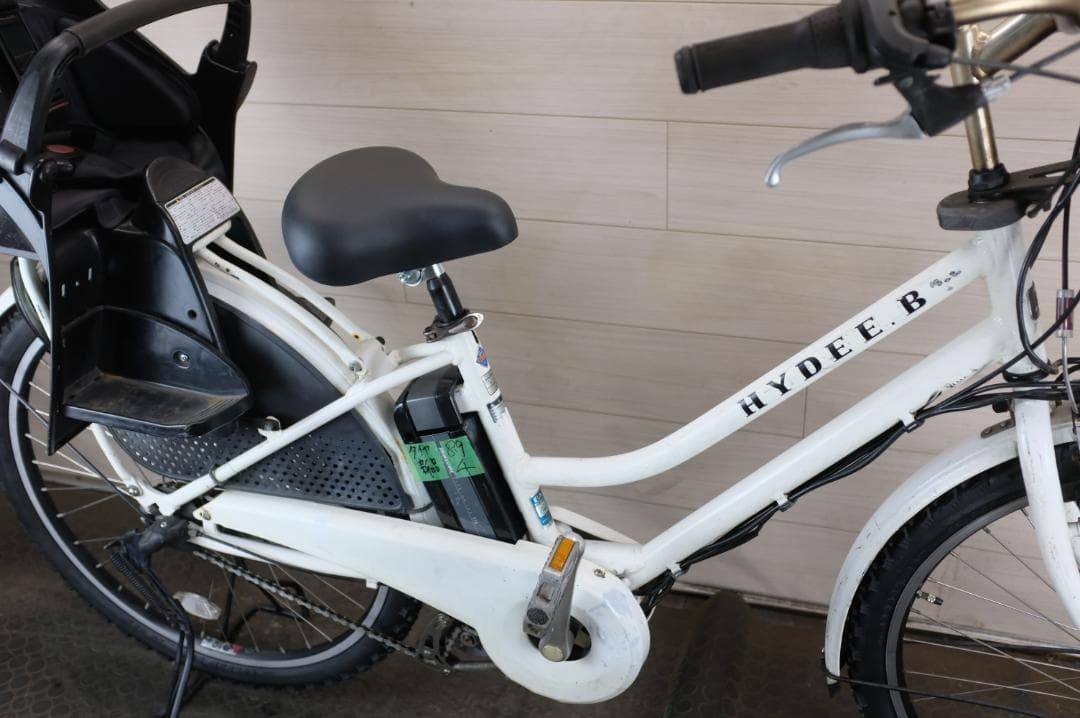 ブリヂストン製　HYDEE.B　26インチ　3段　8.9Ah充電器あり