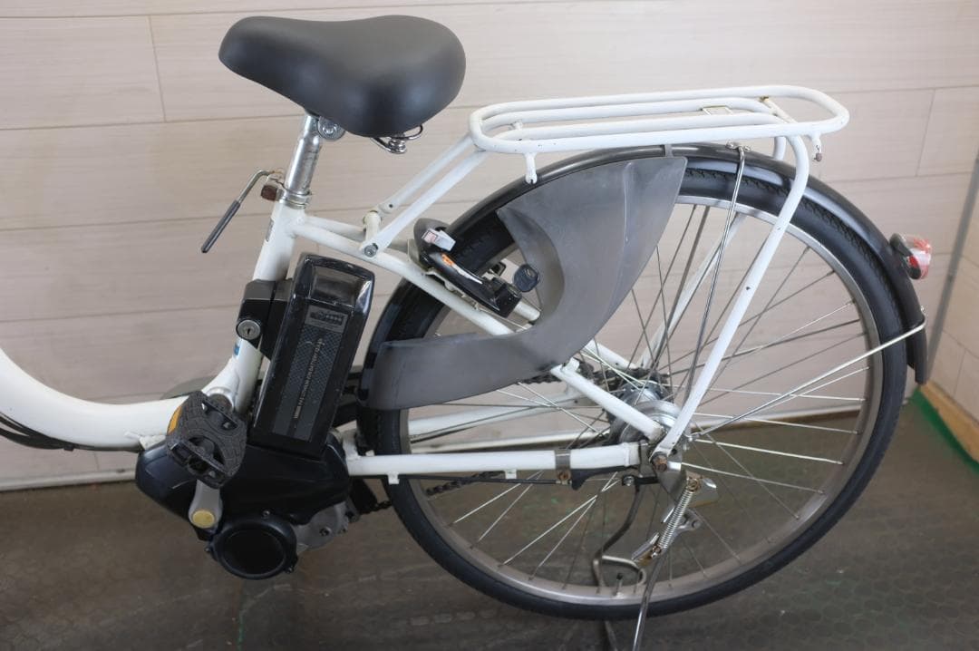 電動自転車ヤマハPAS　Natura 26インチ　3段　12.8Ah充電器あり