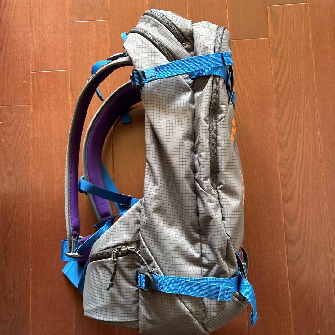 Patagonia スノードリフター 30l