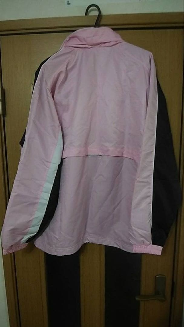 ヨネックス(YONEX)ウインドブレーカー (フード付き襟収納)&パンツ