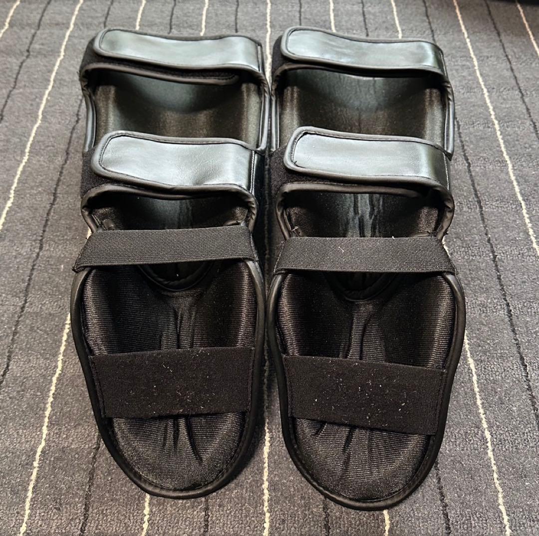 キックレガース　プロテクター　キックボクシング　ムエタイ　格闘技　S.サイズ