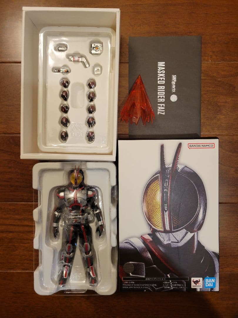 S.H フィギュアーツ 真骨彫製法 仮面ライダー ファイズ (エフェクト付き)
