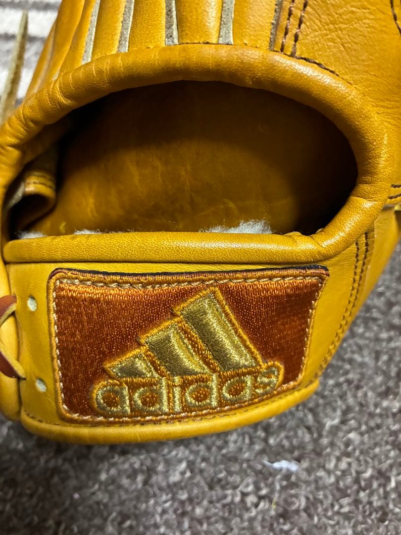 大幅値下げ交渉可能　希少　adidas 硬式グローブ イエロー
