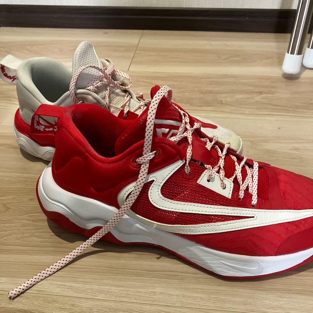 NIKE ヤニス　イモータリティー3