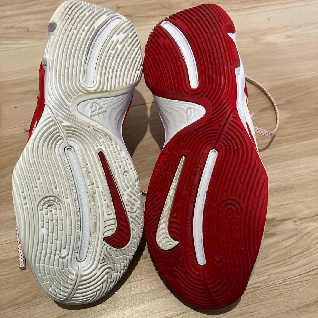NIKE ヤニス　イモータリティー3