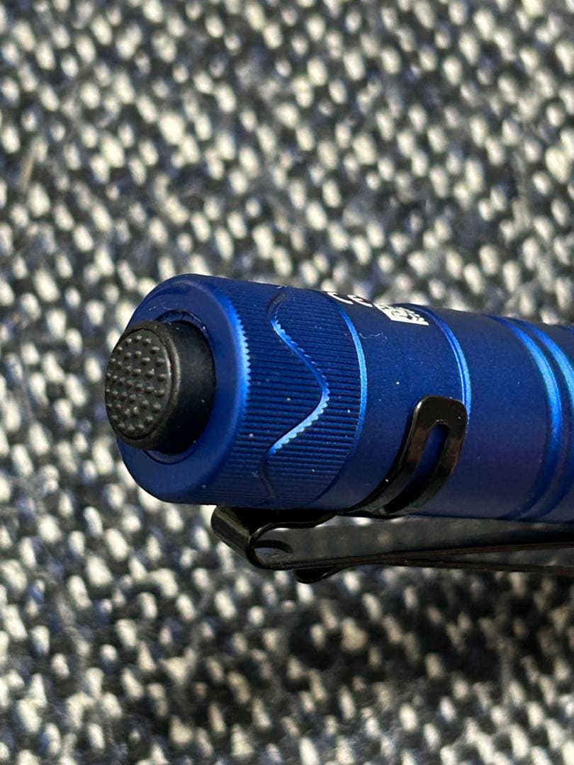 OLIGHT (オーライト) i5R EOS ブルー