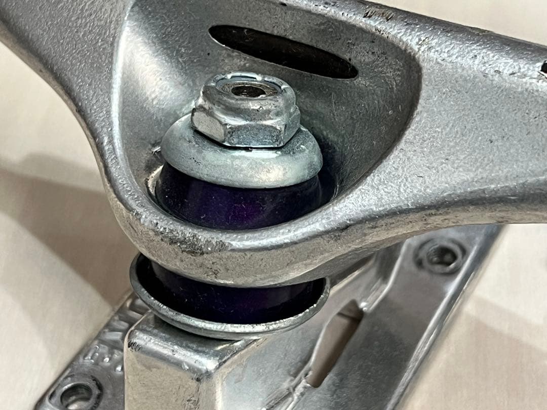 Venture トラック　V-HOLLOW LIGHTS 5.2 LO 正規品