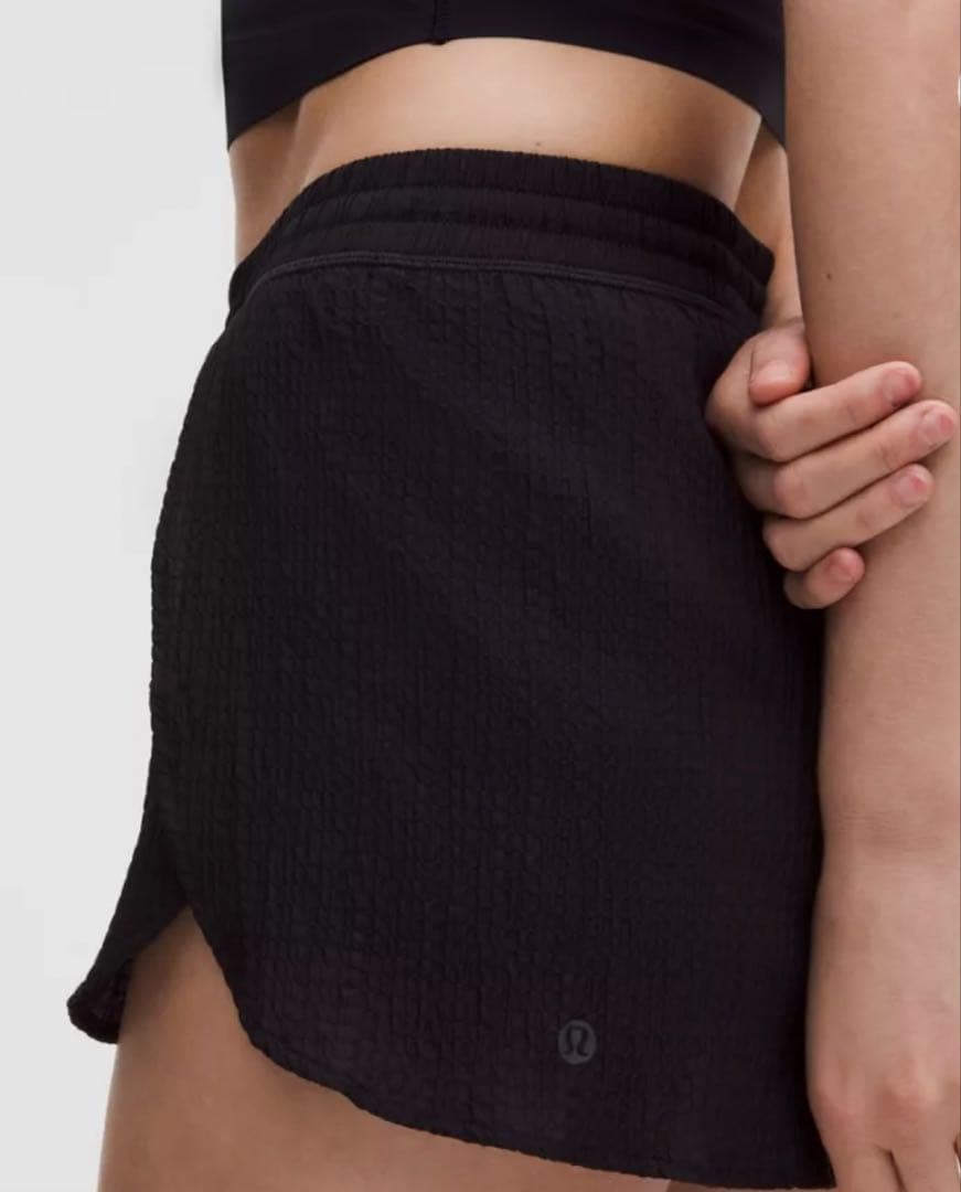 lululemon ショートパンツ　ブラック