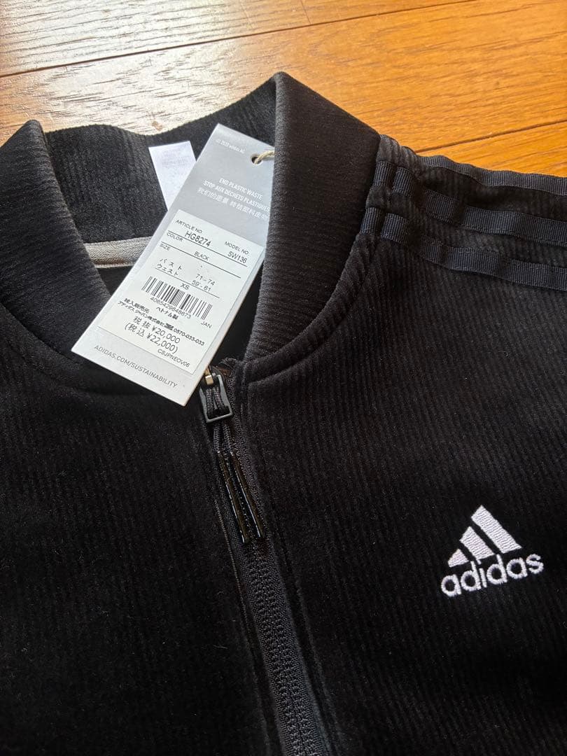 新品アディダスゴルフセットアップ　XS