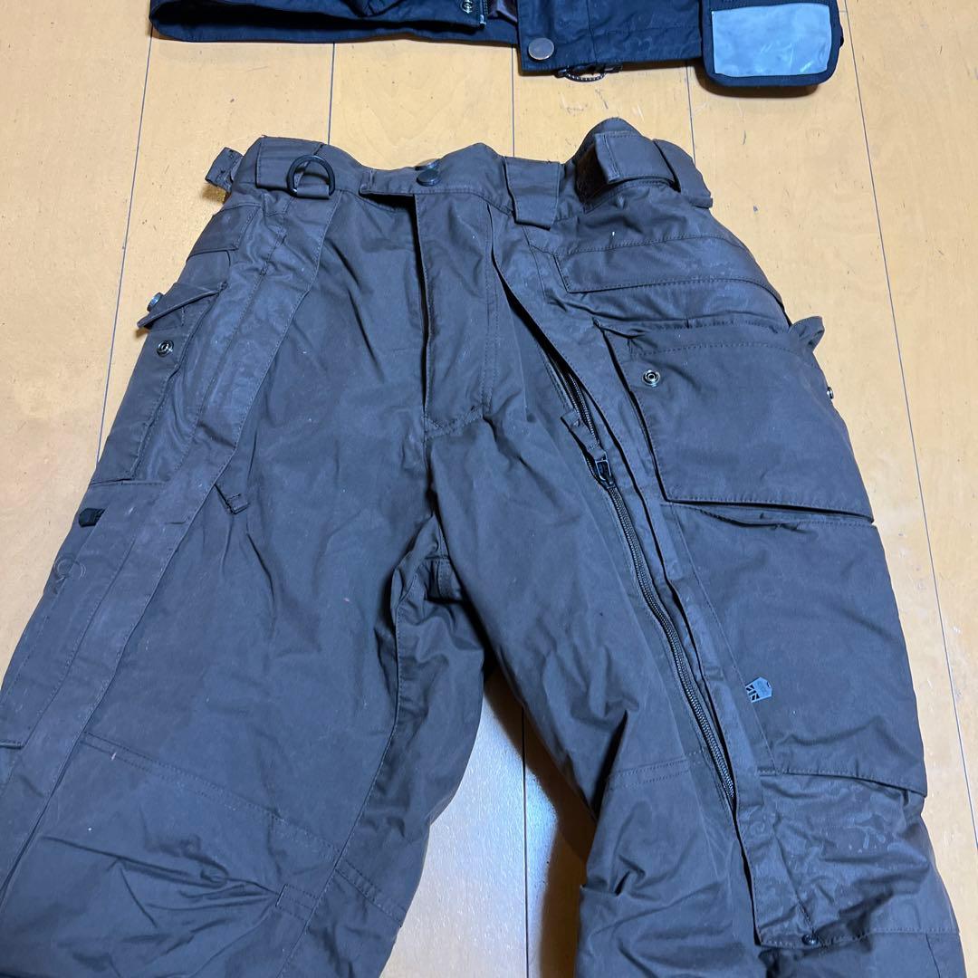 スノーボード　スキー　ウェア　上下セット　mサイズ