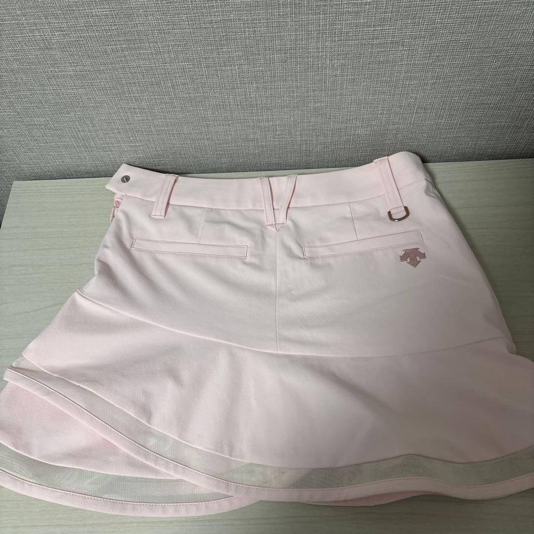 DESCENTEGOLFピンク フリル付き ゴルフスカート