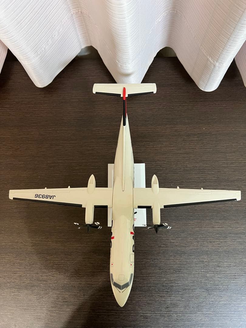 琉球エアーコミューター DASH 8 SERIES 300 模型