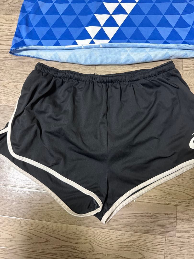 ASICS 陸上ユニフォーム　4点セット　ランパン　ランニング