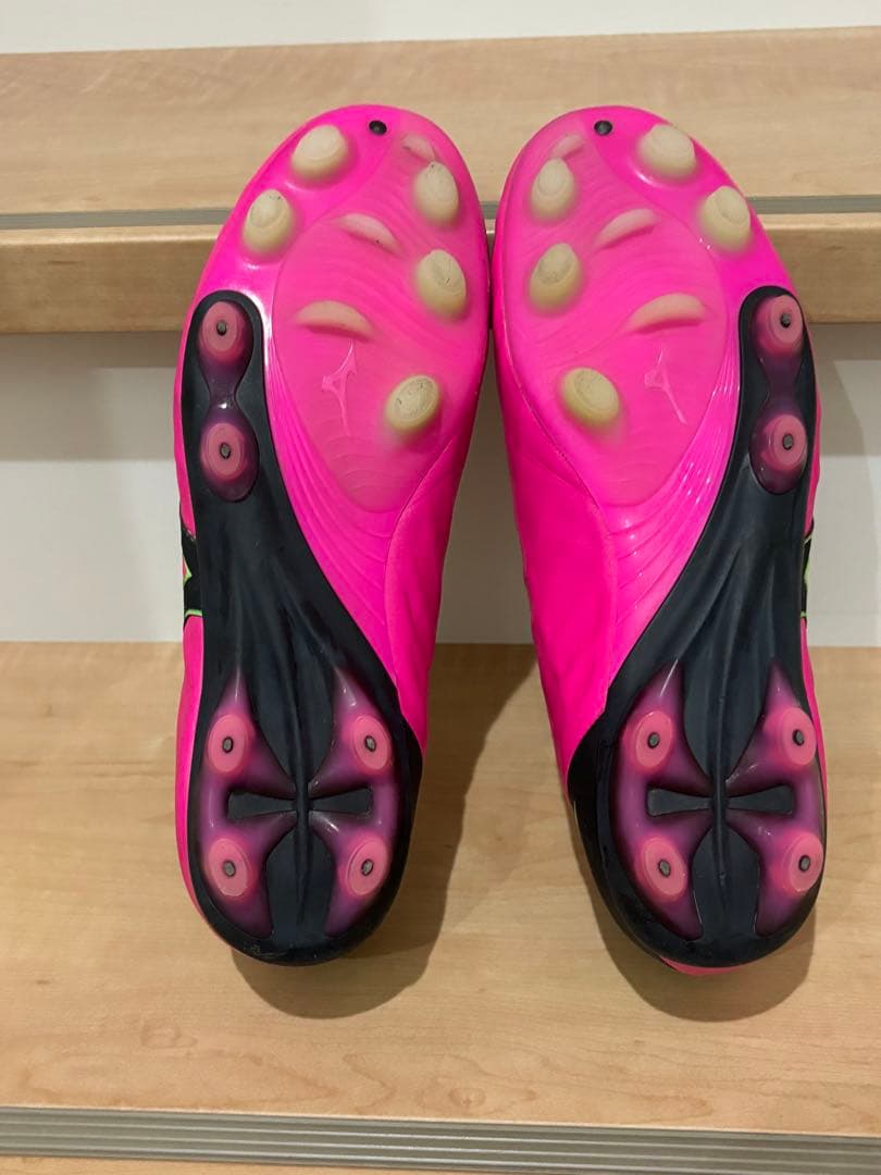 Mizuno レビュラV1ピンク 26.5cm