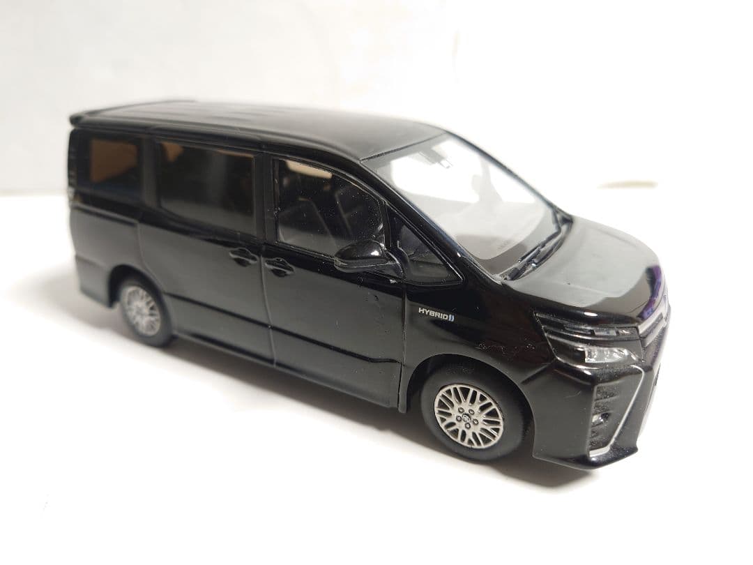 VOXY HYBRID 1/30 ミニカー 黒 ヴォクシーハイブリッド 非売品