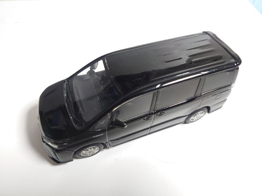 VOXY HYBRID 1/30 ミニカー 黒 ヴォクシーハイブリッド 非売品