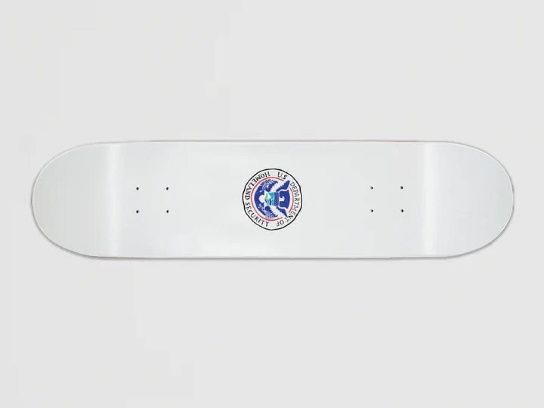 トムサックス No Skateboarding Skateboard Deck