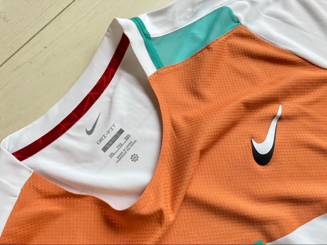 美品 NIKEナイキ メンズテニスウェア スラムDRI-FIT