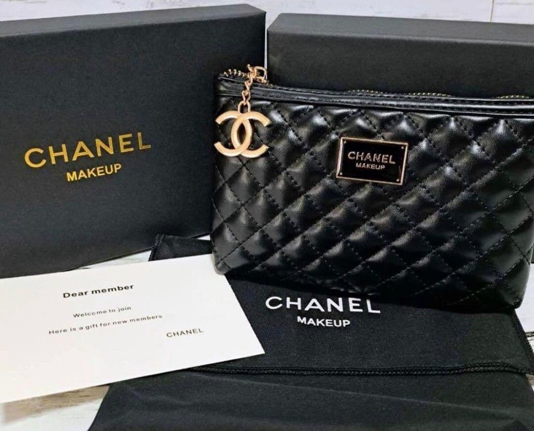 CHANEL MAKE UP キルティング ポーチ 　ノベルティ ポーチ