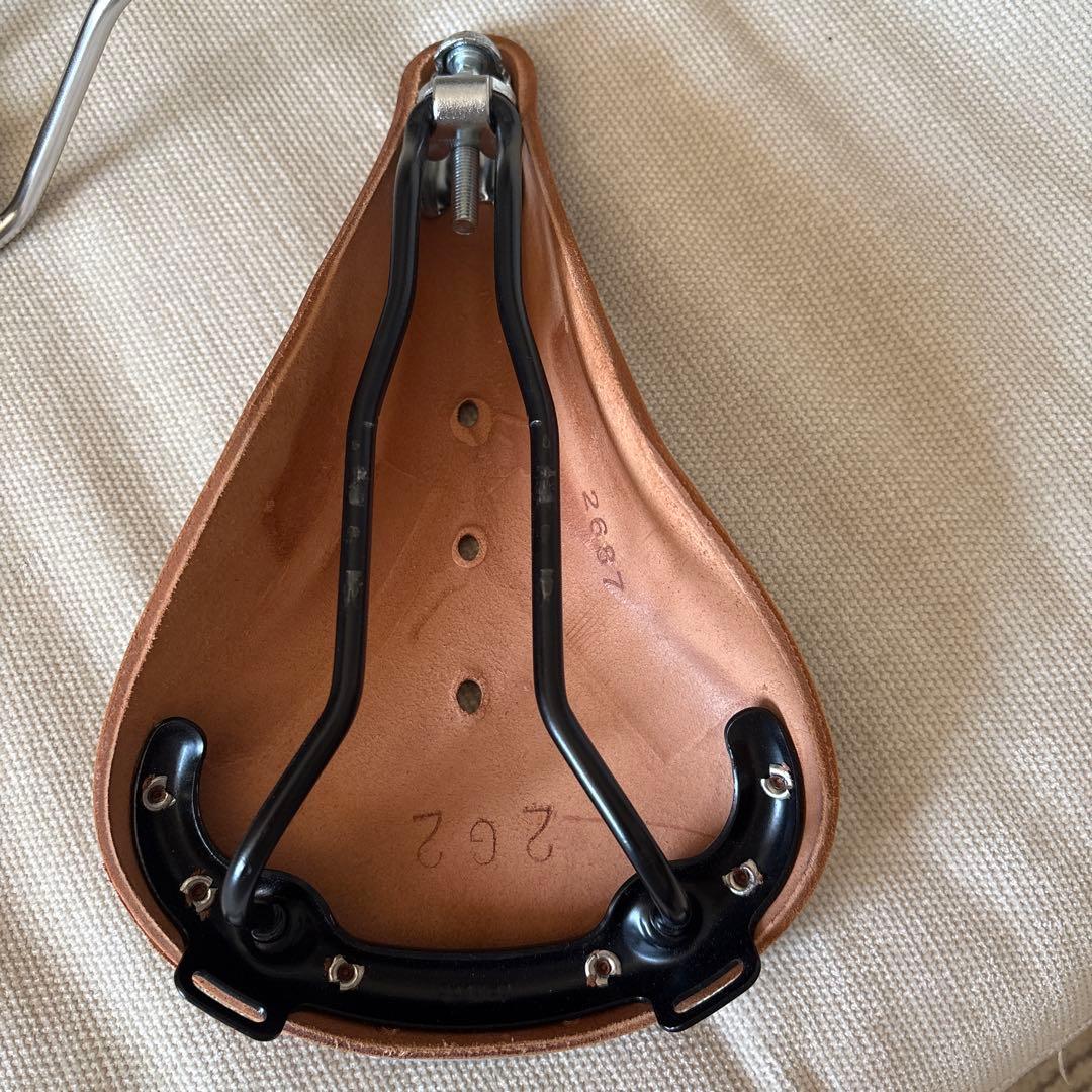 BROOKS 革製 B17スタンダードサドル　英国製　ハニーブラウン