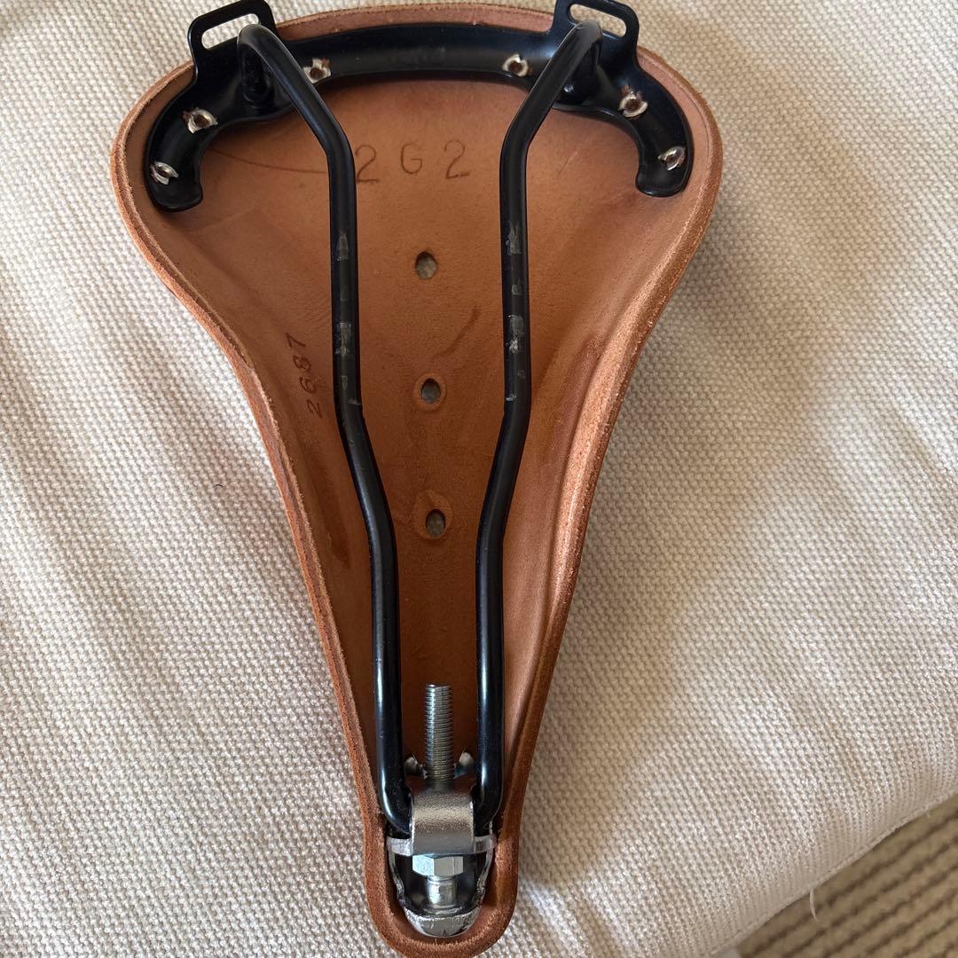BROOKS 革製 B17スタンダードサドル　英国製　ハニーブラウン