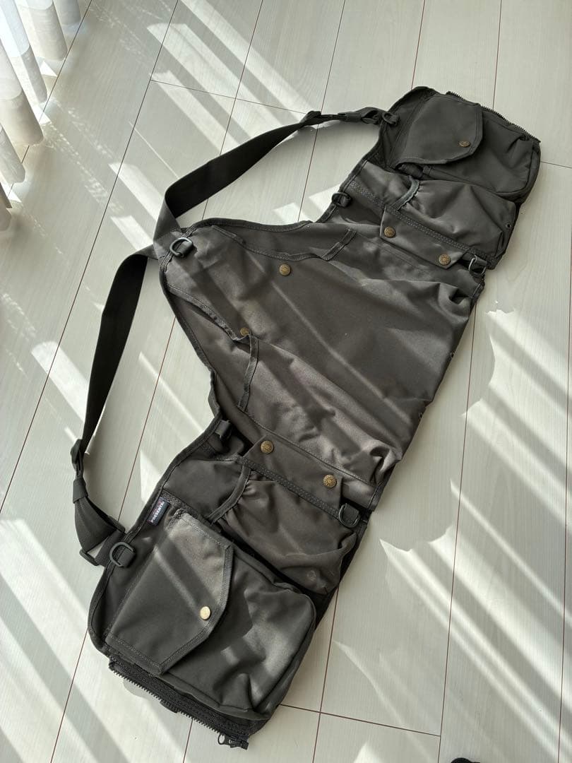 リトルプレゼンツ　美品　V-25 TRクラシックベスト 渓流　源流トラウト