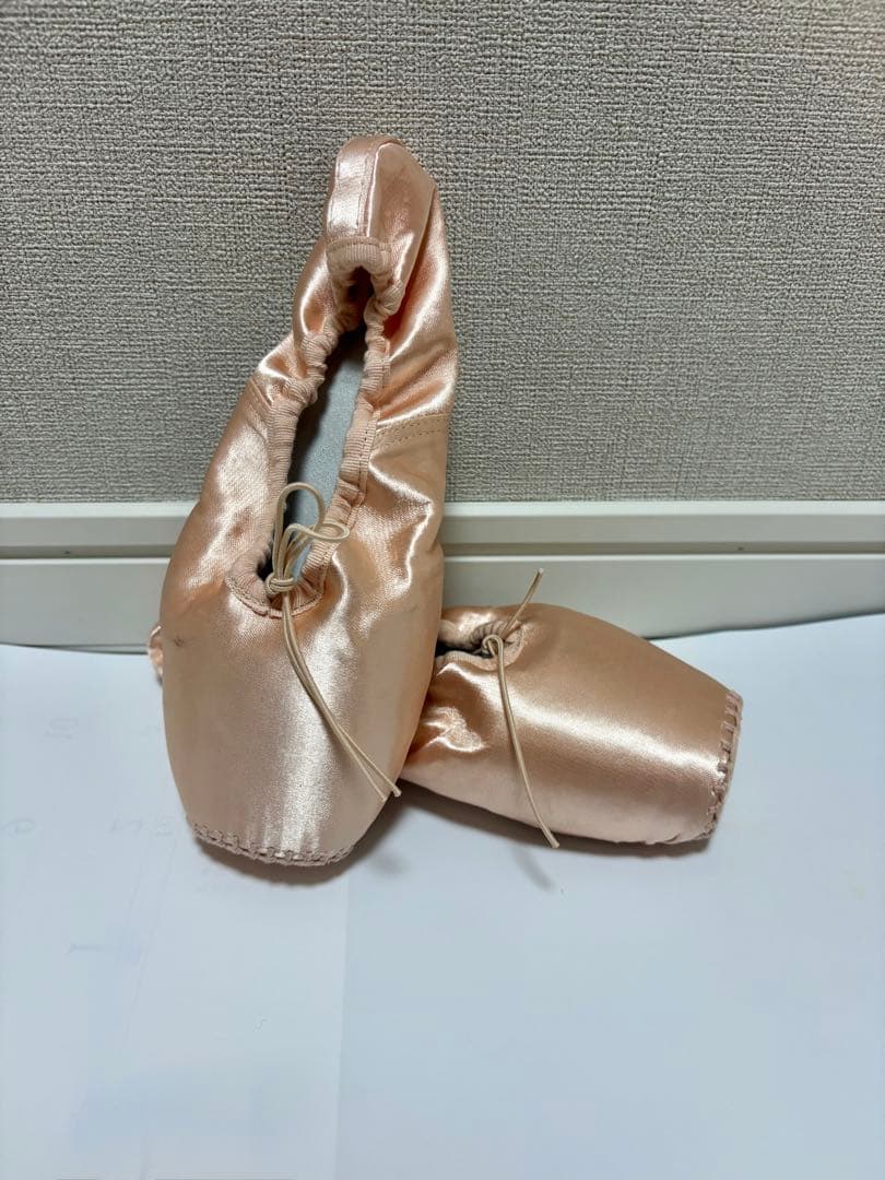 【新品】バレエ　トゥシューズ　ラポワント　9W