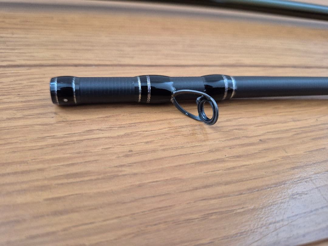 へら男　メガバス　レヴァンテ　F4-72LV 2P 極美品