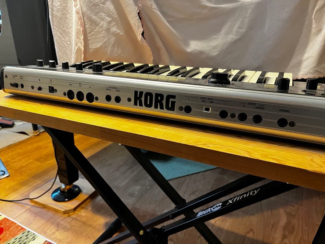 KORG R3 シンセサイザー/ボコーダー(37鍵 )　マイク、ソフトケース付き