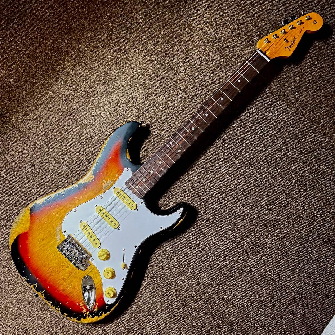 【レプリカ】Stratocaster サンバースト　レリック加工　ストラト