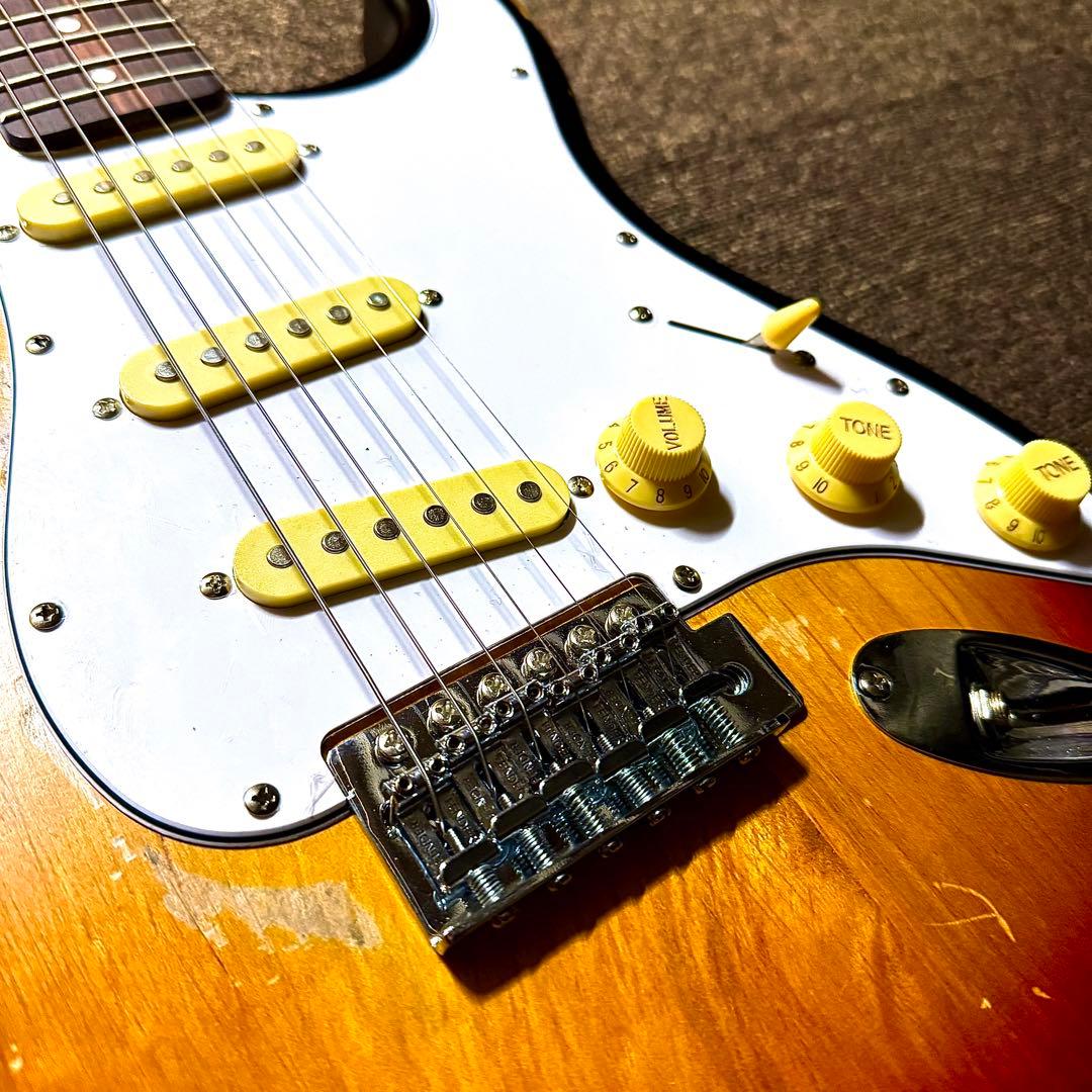 【レプリカ】Stratocaster サンバースト　レリック加工　ストラト