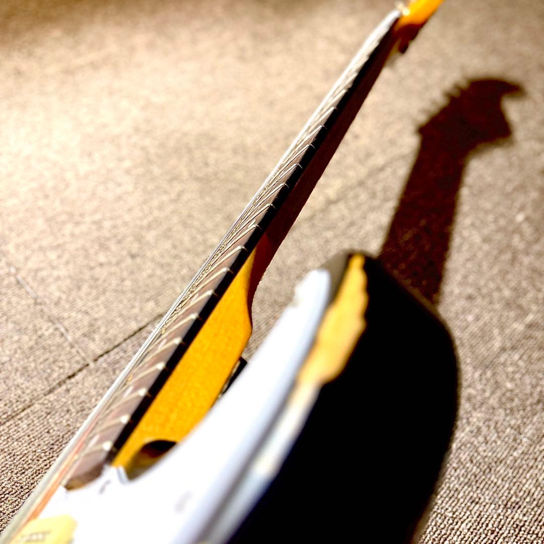 【レプリカ】Stratocaster サンバースト　レリック加工　ストラト