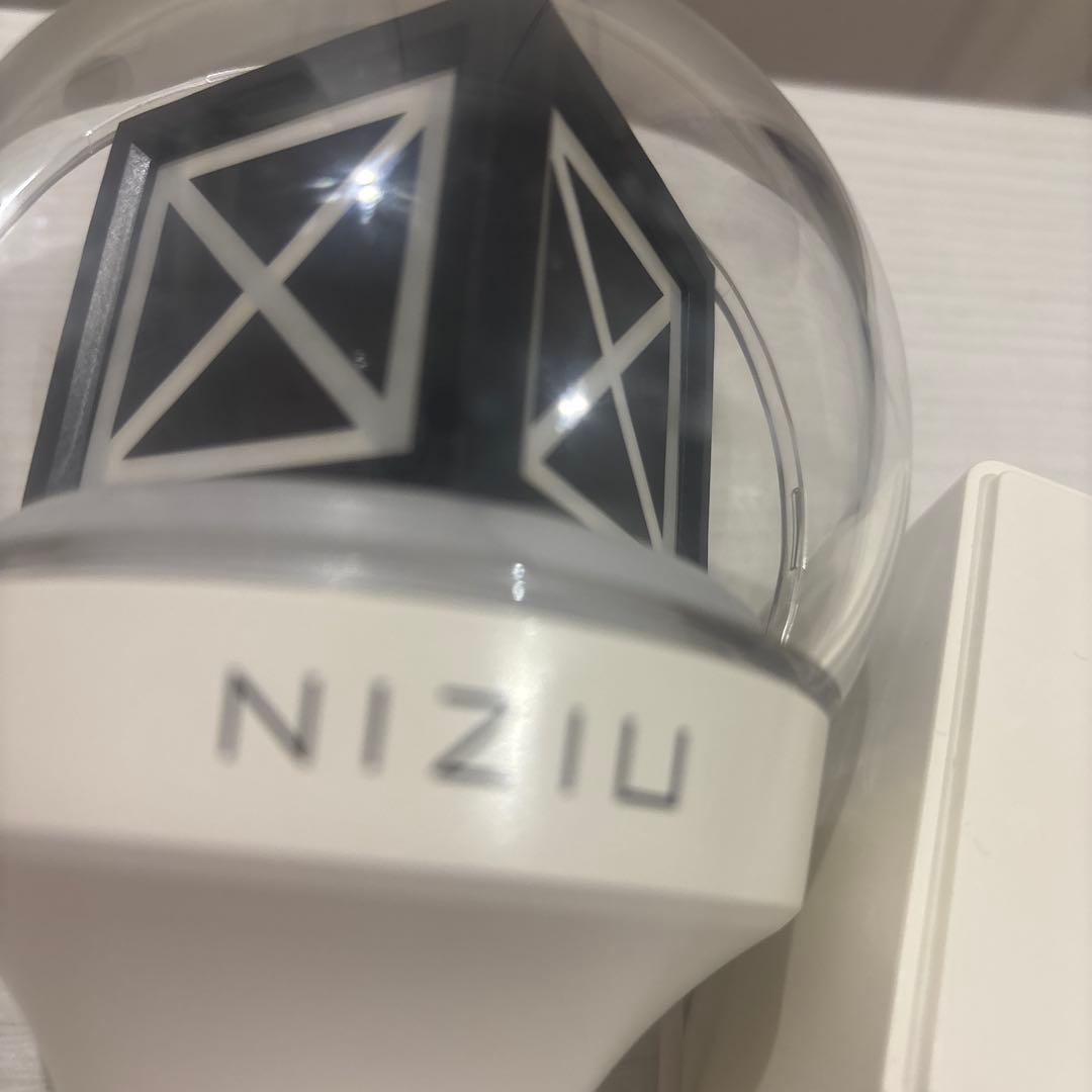 NiziU ペンライト