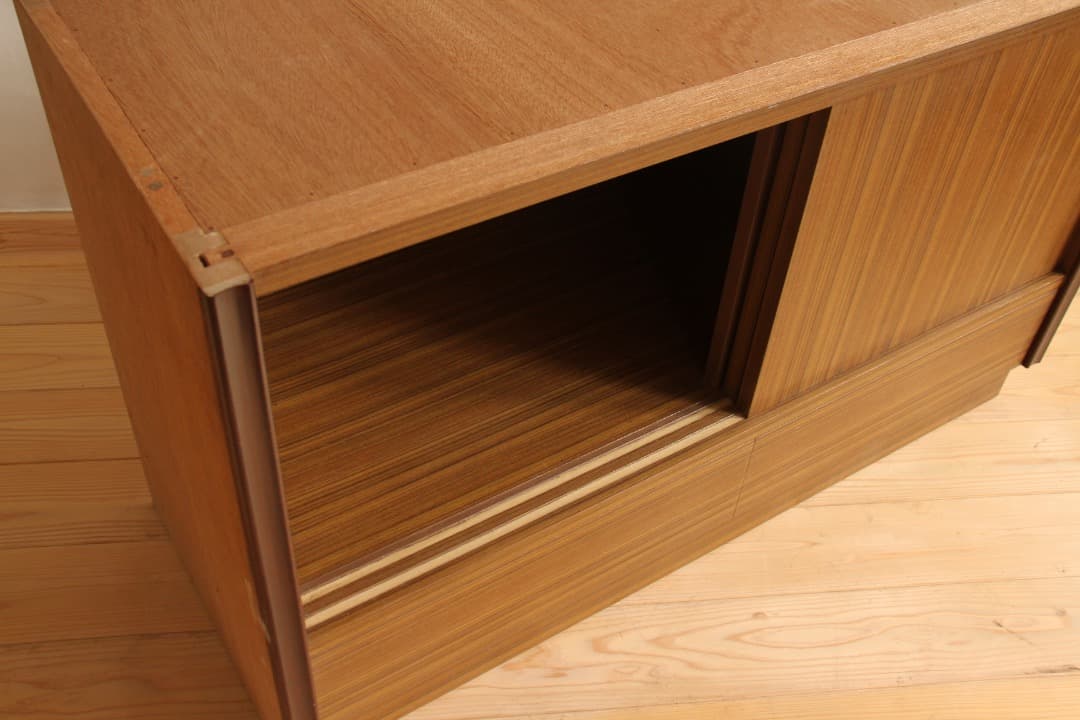 収納棚　棚　本棚　引戸　レトロ家具　古家具　ビンテージ　アンティーク　レトロ