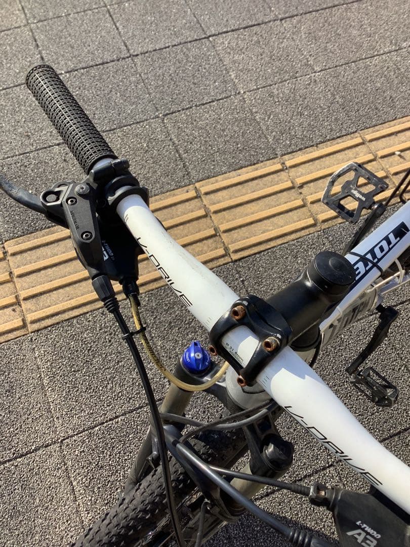 TOTEM マウンテンバイク 26インチ・DISCブレーキ、迫力ある車体