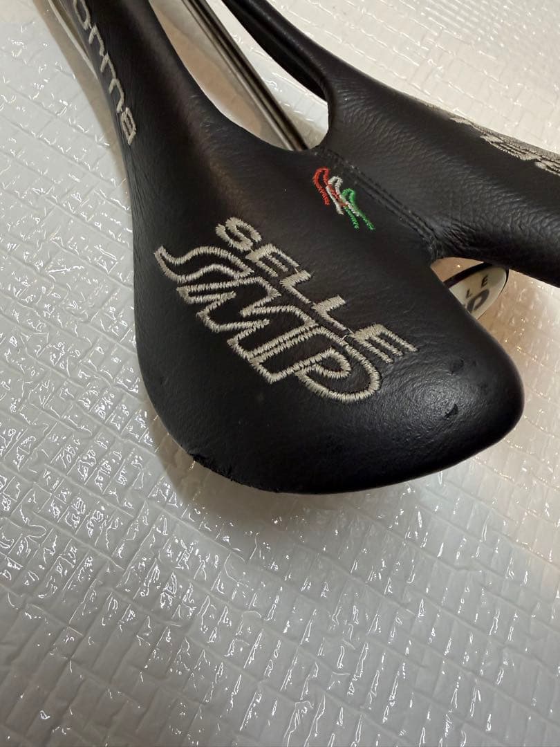 SELLE SMP Forma ブラックサドル