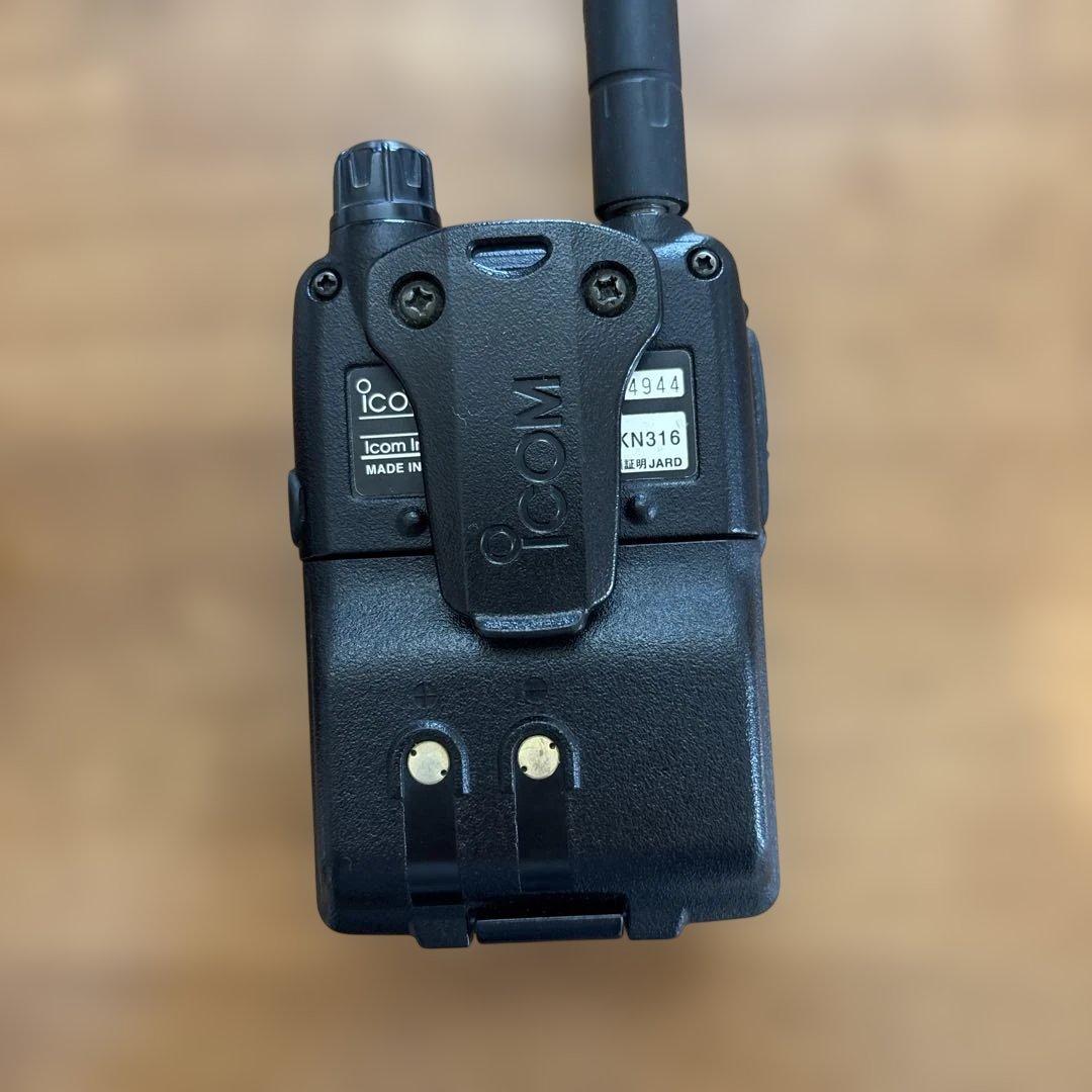 トランシーバー Icom IC-T90