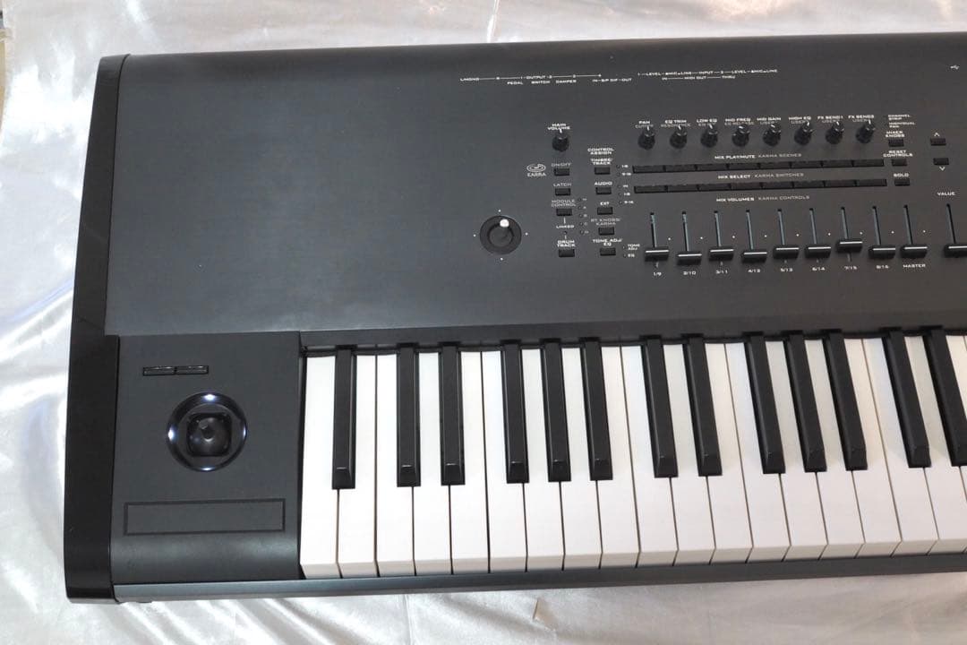 KORG KRONOS X 88　シンセサイザー