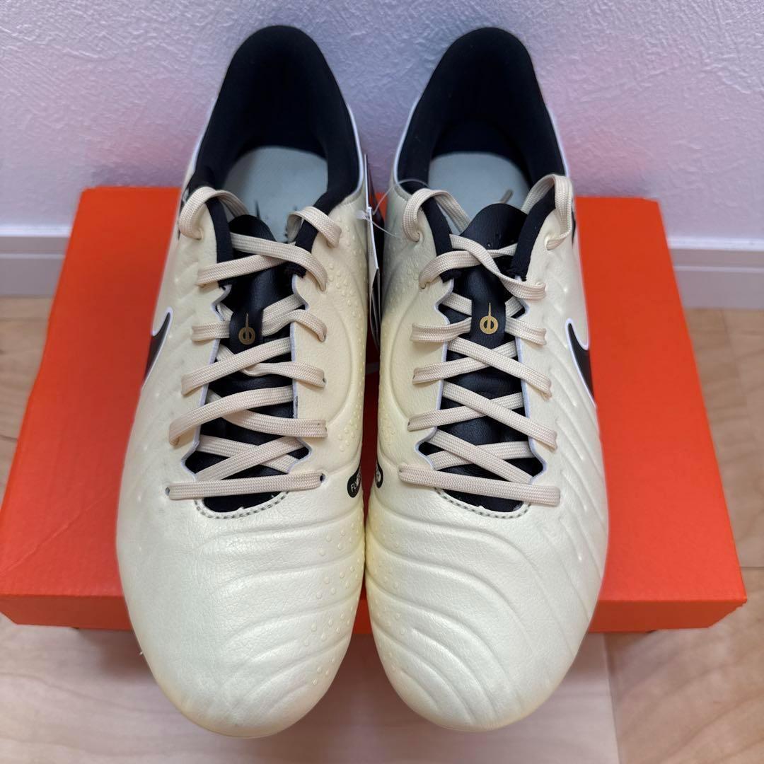 NIKE ティエンポ レジェンド 10 アカデミー HG 白　25.5cm 新品