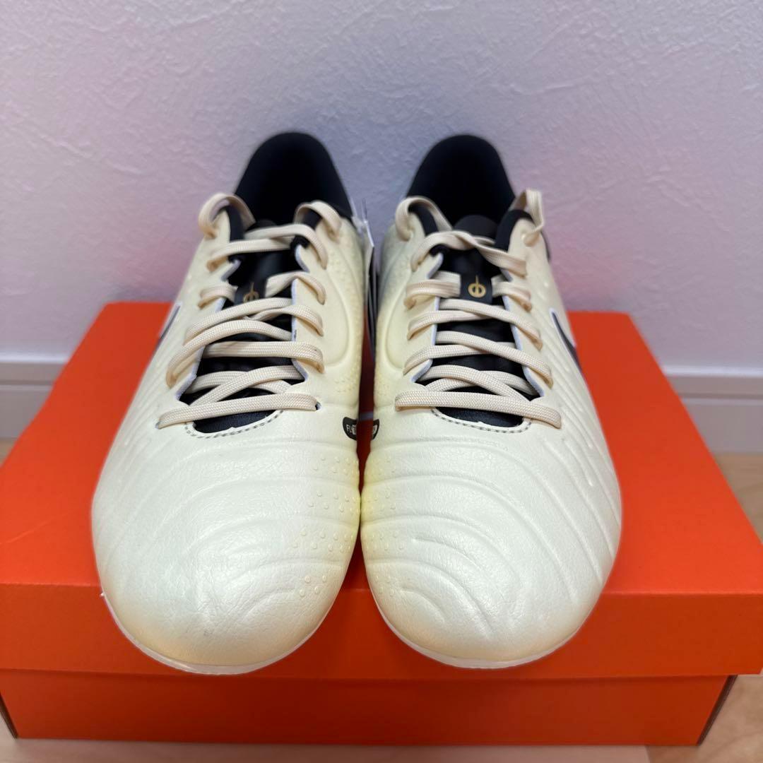 NIKE ティエンポ レジェンド 10 アカデミー HG 白　25.5cm 新品