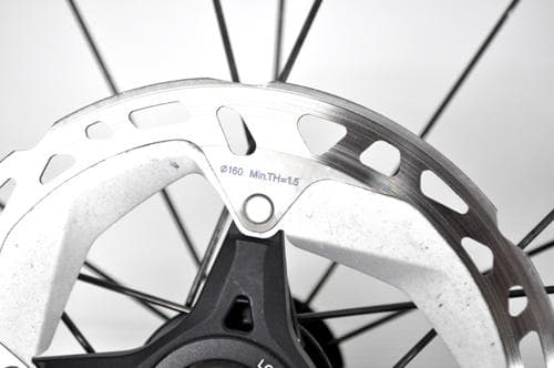 DT SWISS R470 db 700C DISCフロントホイールクイック式