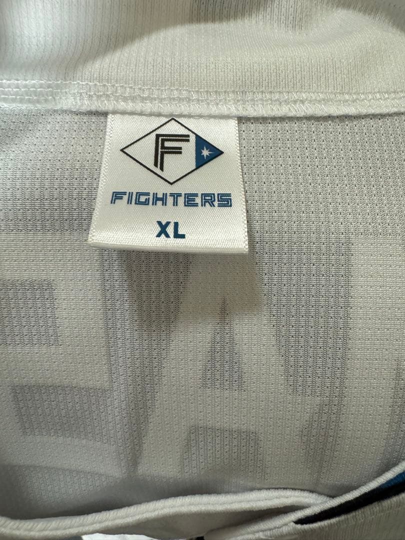 FIGHTERS YAMASAKI 18 サイン入りユニフォーム