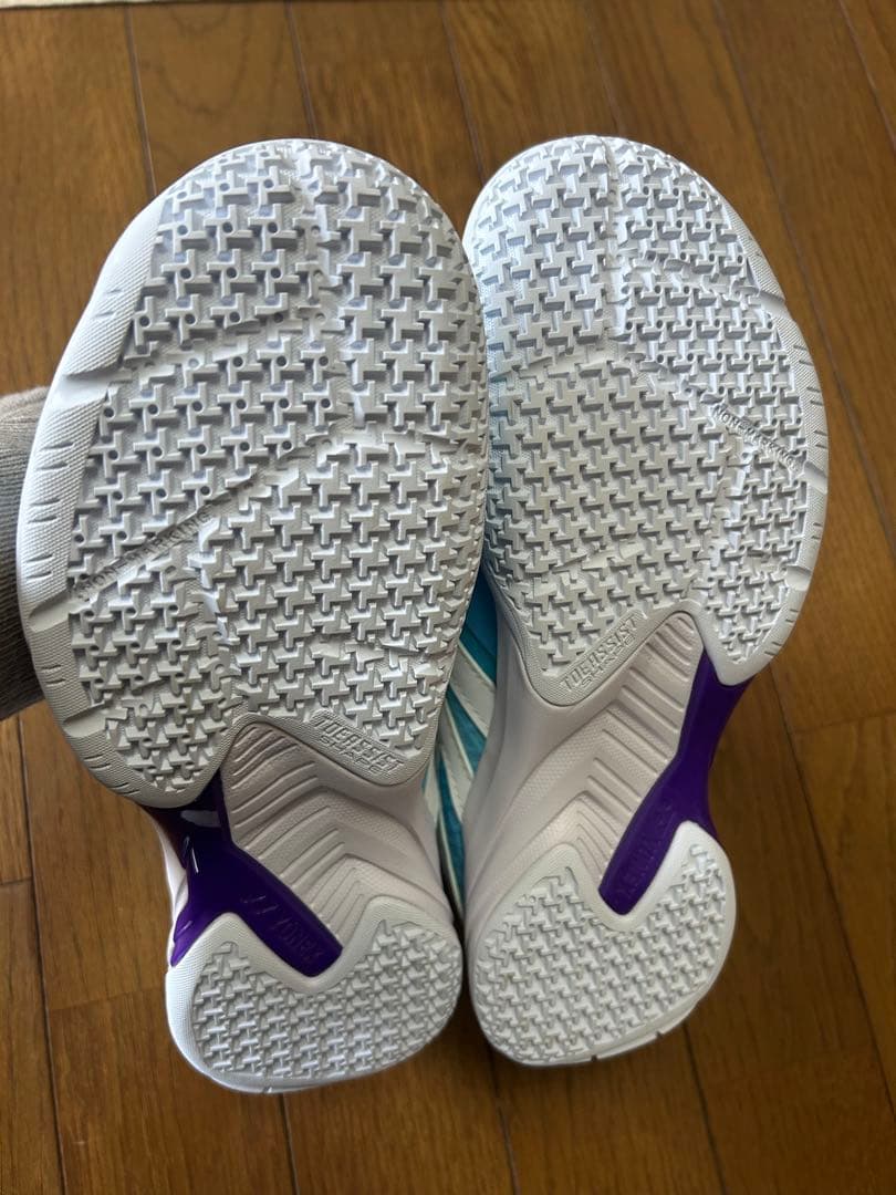 ヨネックス パワークッション カスケード アクセルスリム