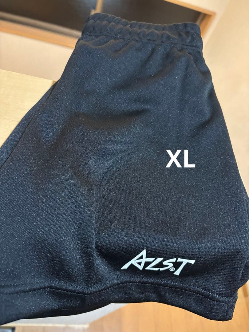 ALST 黒 Tシャツとショートパンツ セット
