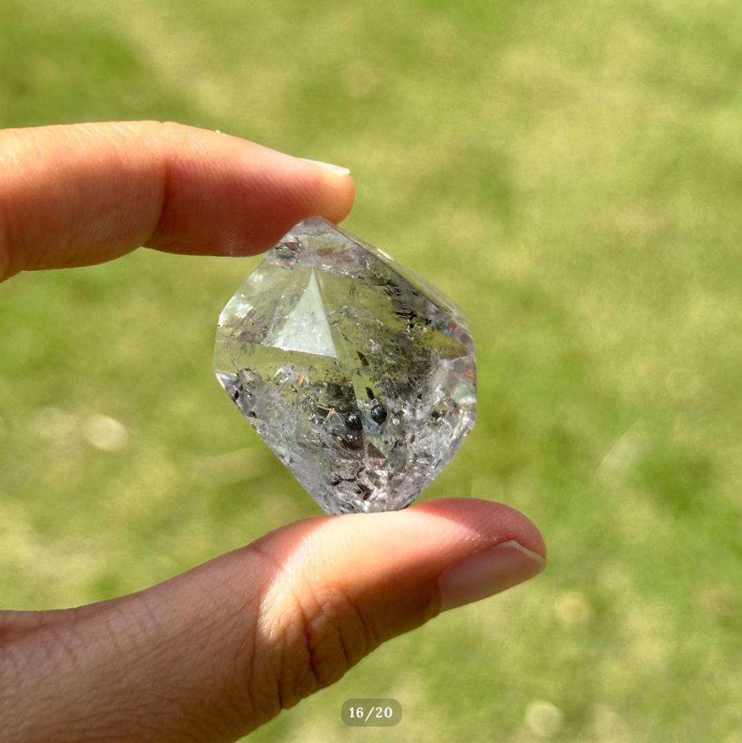 【水入り 水晶】ポイント エンハイドロ クォーツ アイリス クォーツ