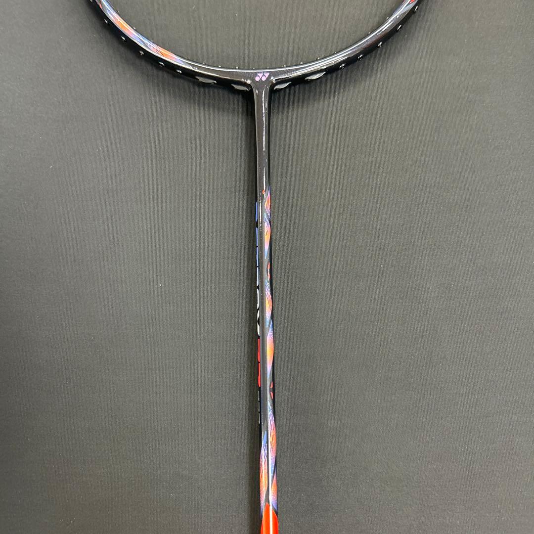 4ug6 アストロクス77プロ　新品未使用　ヨネックス　バドミントン　ラケット