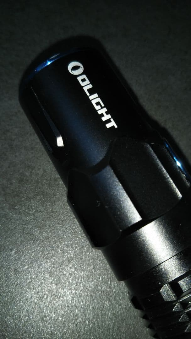 OLIGHT（オーライト）WARRIOR 3S タクティカルライト