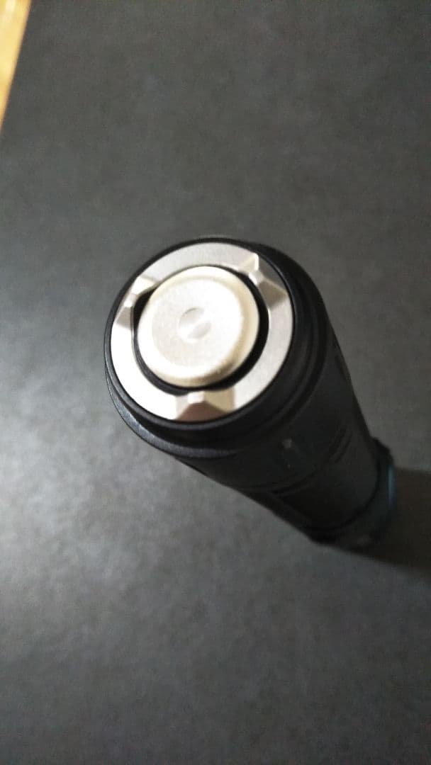 OLIGHT（オーライト）WARRIOR 3S タクティカルライト